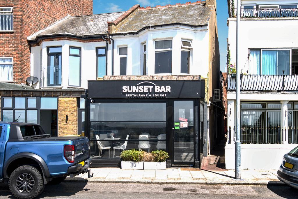Eastern Esplanade, Southend-on-Sea, Essex, SS1 3AD